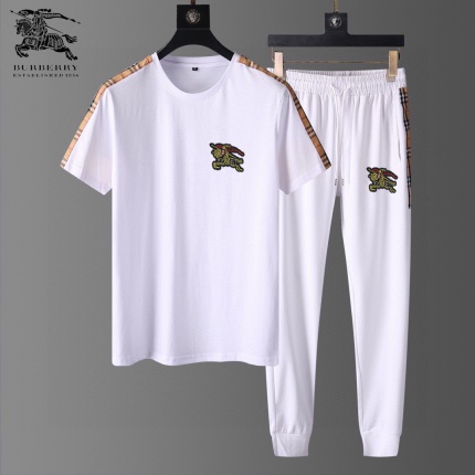 Burberry Tracksuits for Men in 178921