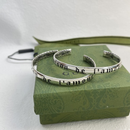 Gucci Bracelets in 178995