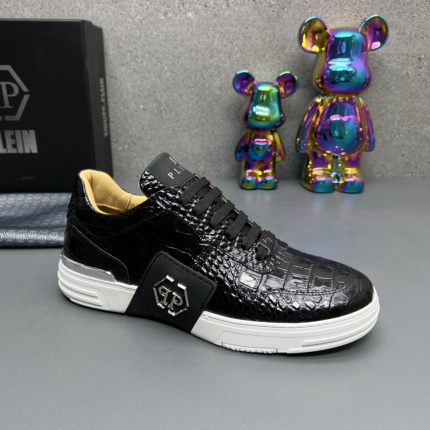 PP Sneakers For Men in 179107