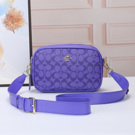 Coach Cross Bags in 179129