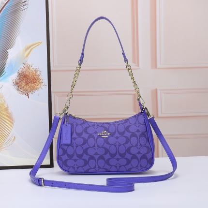 Coach Cross Bags in 179137