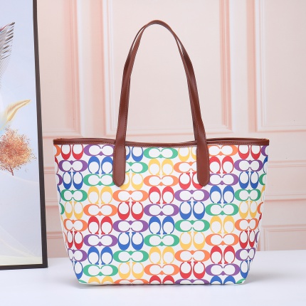 Coach Handbags in 179145