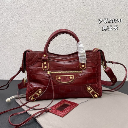 Balenciaga high quality Handbags in 179654