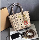 MCM aaa quality Handbags in 177078