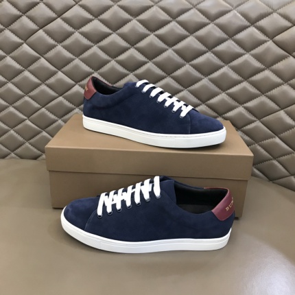 Burberry Sneakers For Men in 179858