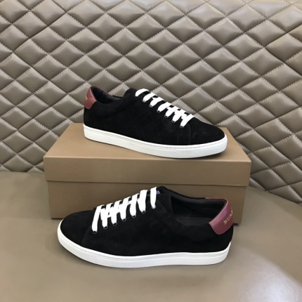 Burberry Sneakers For Men in 179859