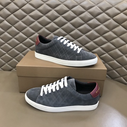 Burberry Sneakers For Men in 179860