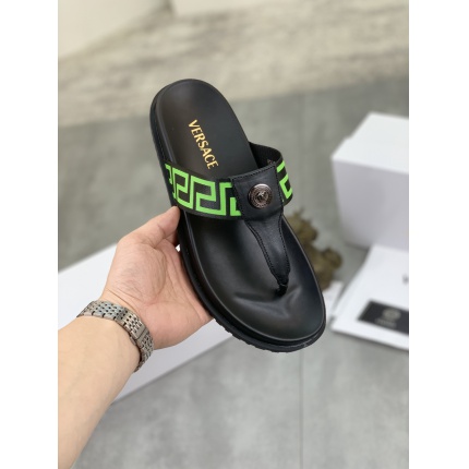 Versace Slippers For Men in 179877