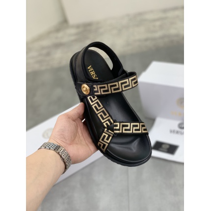 Versace Slippers For Men in 179882