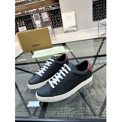 Burberry Sneakers For Men in 179967