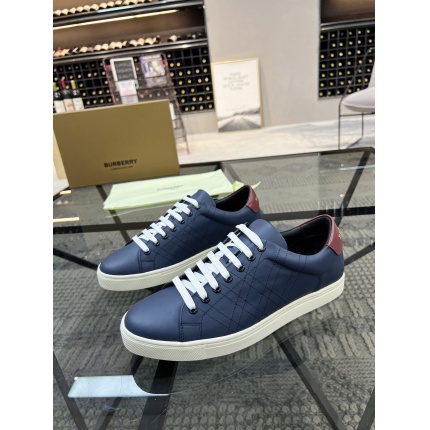 Burberry Sneakers For Men in 179968
