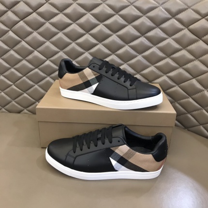 Burberry Sneakers For Men in 179973