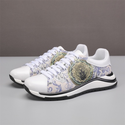 Versace Sneakers For Men in 180026