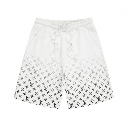 Louis Vuitton Short Pants For Men in 180082