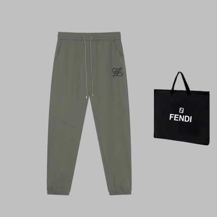 FENDI Short Pants For Men in 180136