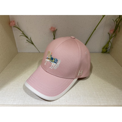 Hermes Hats in 180272