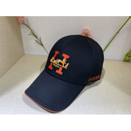 Hermes Hats in 180273