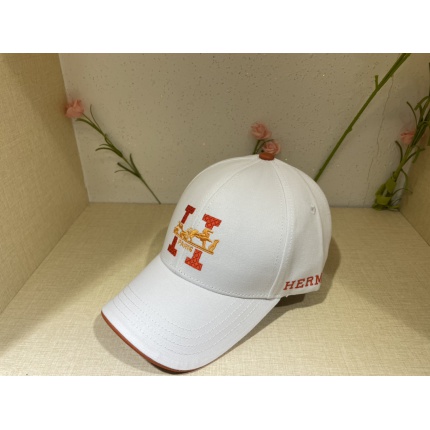 Hermes Hats in 180274