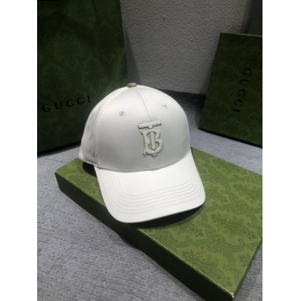Burberry AAA Hats in 180283