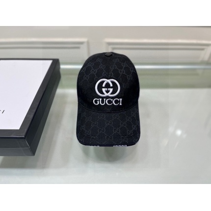 Gucci Hats in 180636