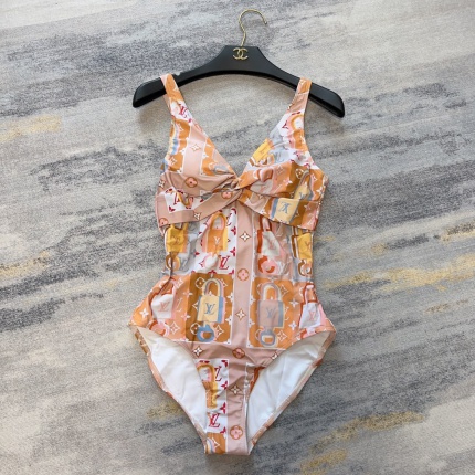 Louis Vuitton Bikini in 180648