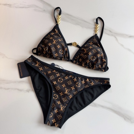 Louis Vuitton Bikini in 180660