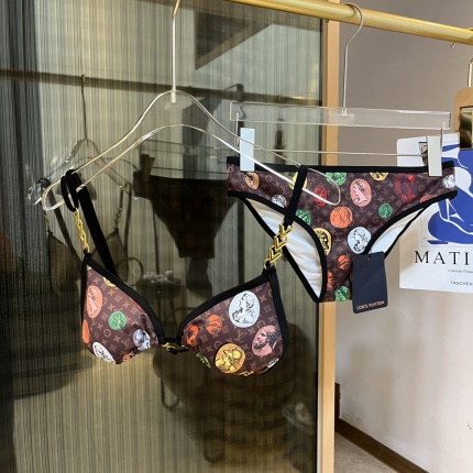 Louis Vuitton Bikini in 180682