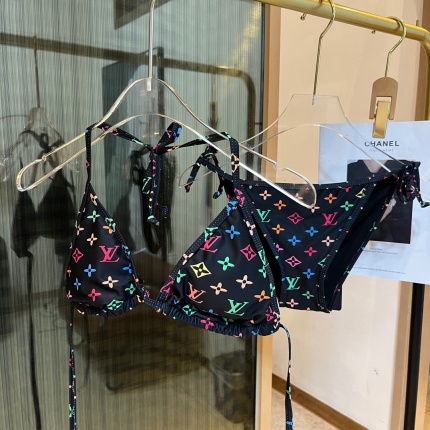 Louis Vuitton Bikini in 180732