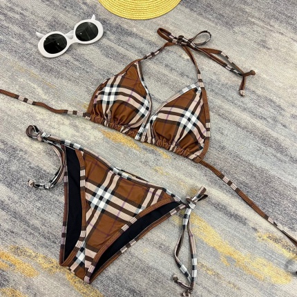 Burberry Bikini in 180733