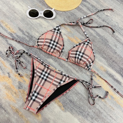Burberry Bikini in 180734