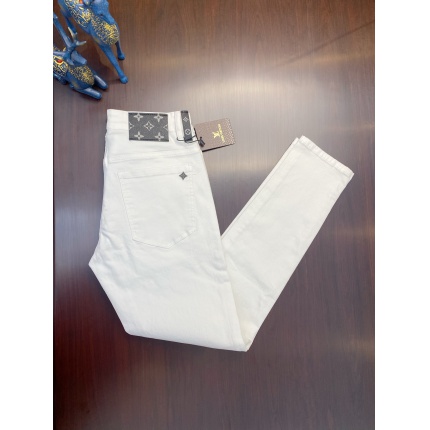 Louis Vuitton Jeans for Men in 180763