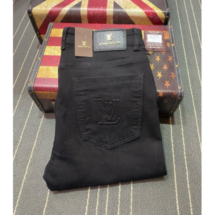 Louis Vuitton Jeans for Men in 180768