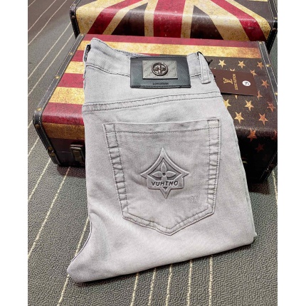 Louis Vuitton Jeans for Men in 180769