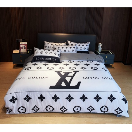 Louis Vuitton Bed Sheets in 180978