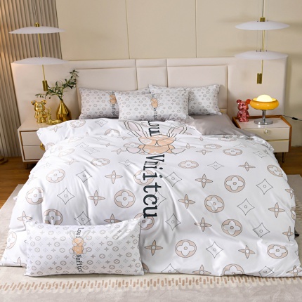 Louis Vuitton Bed Sheets in 180984