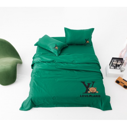 Louis Vuitton Bed Sheets in 181015