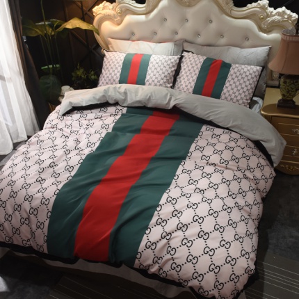 Gucci Bed Sheets in 181020
