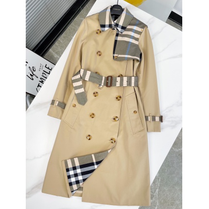 Burberry Trench Coats For Women in 181229