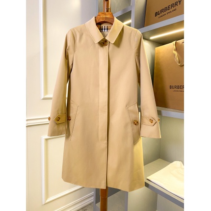 Burberry Trench Coats For Women in 181239