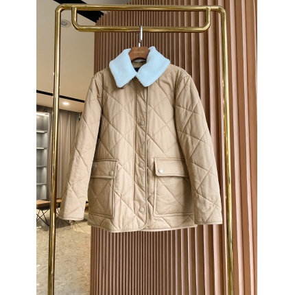 Burberry Trench Coats For Women in 181264