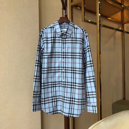 Burberry Long-Sleeved Polo Shirts for Women in 181286