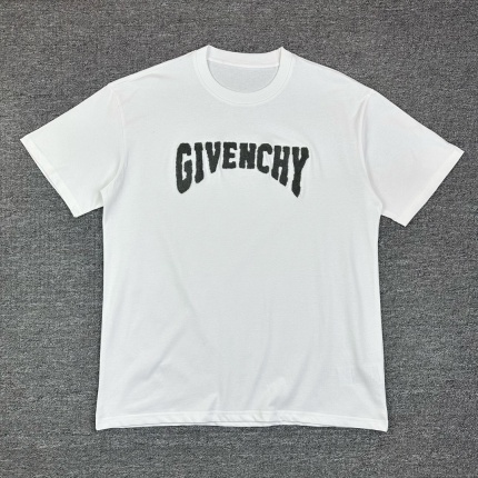 Givenchy T-Shirts for Men in 181317