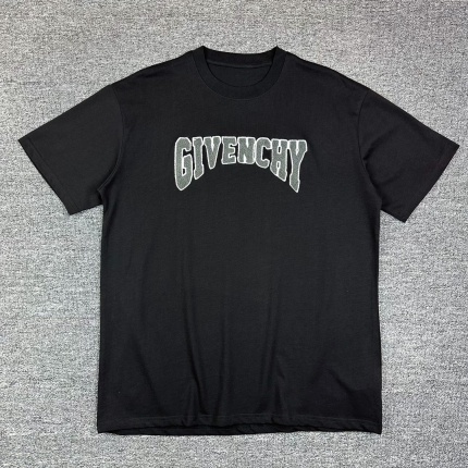 Givenchy T-Shirts for Men in 181318