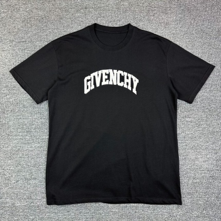 Givenchy T-Shirts for Men in 181323