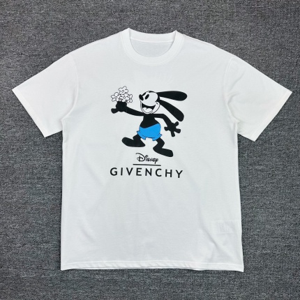 Givenchy T-Shirts for Men in 181342