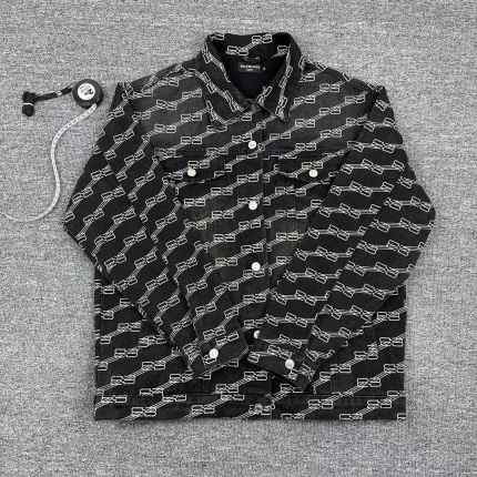 Balenciaga Jackets for Men in 181369