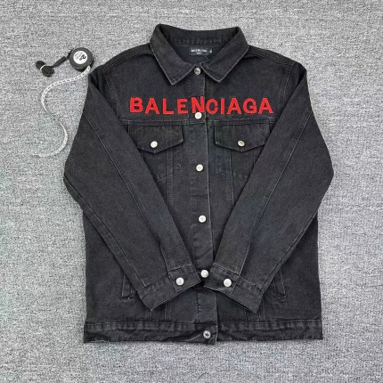 Balenciaga Jackets for Men in 181372