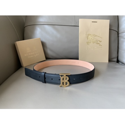 Burberry AAA Quality Belts in 181528