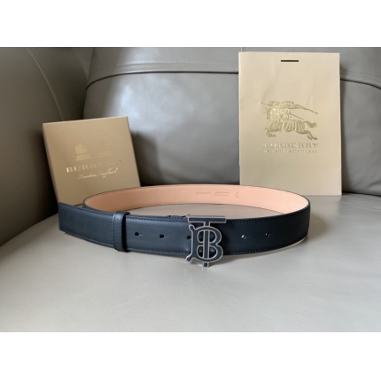 Burberry AAA Quality Belts in 181536