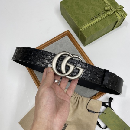 Gucci AAA Quality Belts in 182138